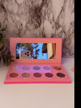 Juicy Couture Eyeshadow Palette 10 Shade Pink Glitter Mirror Makeup Set